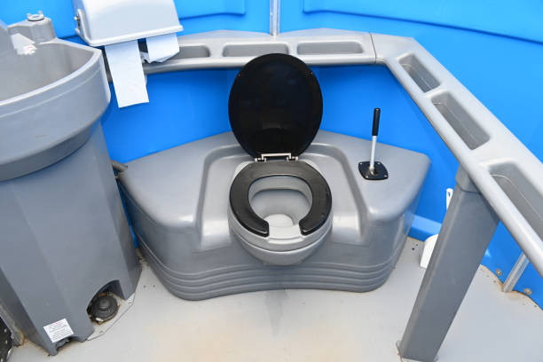 Best High-end porta potty rental  in Canton, IL